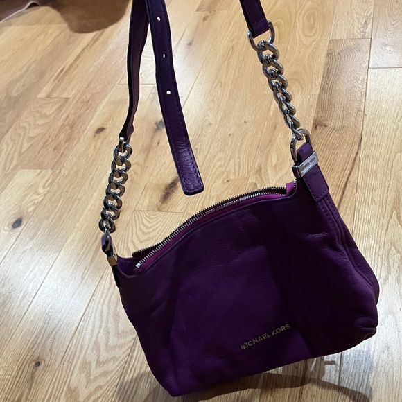 Michael Kors Vibrant Purple Crossbody Bag - Picture 6 of 8